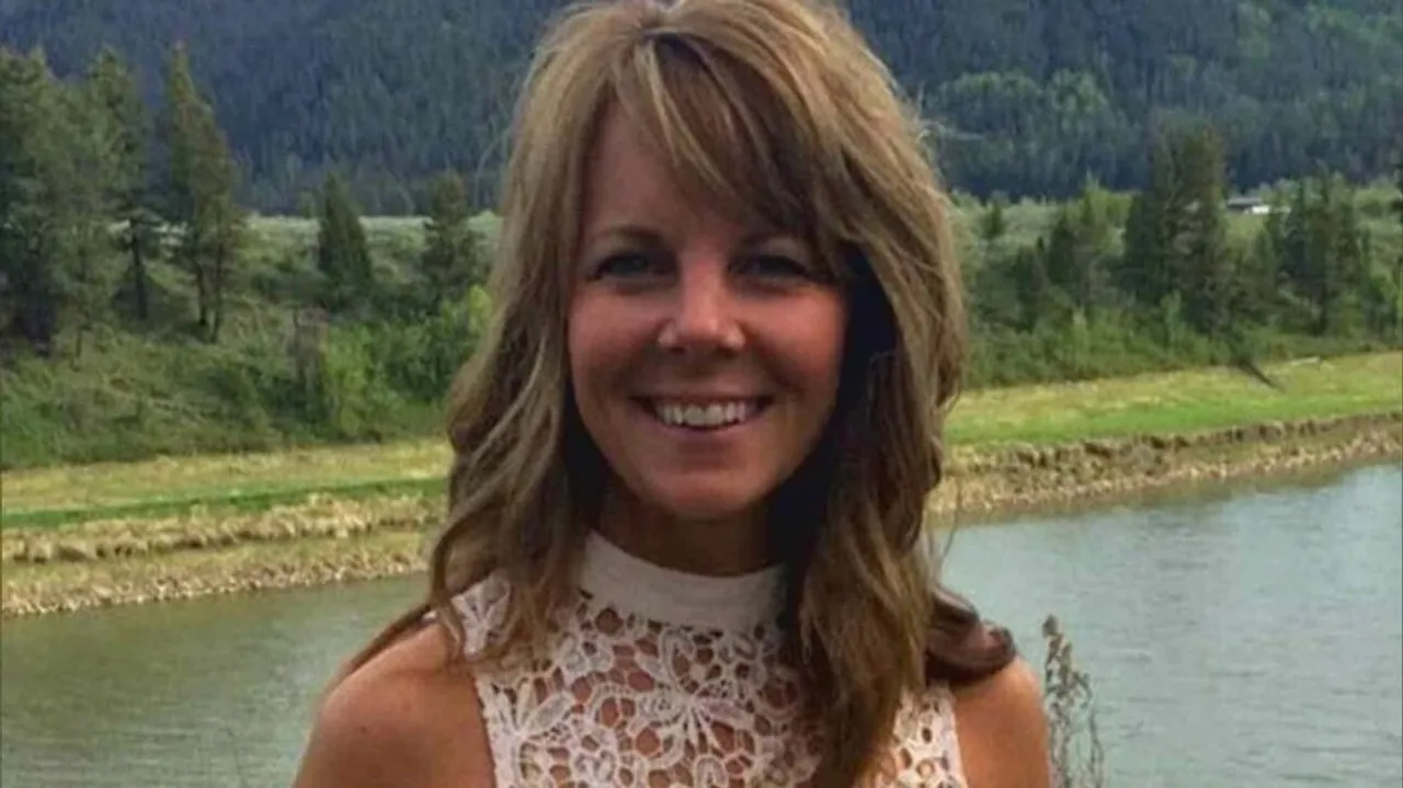 Suzanne Morphew was reported missing by her neighbours as they claimed that she left for a bike ride on the 10th of May, 2020, and never returned