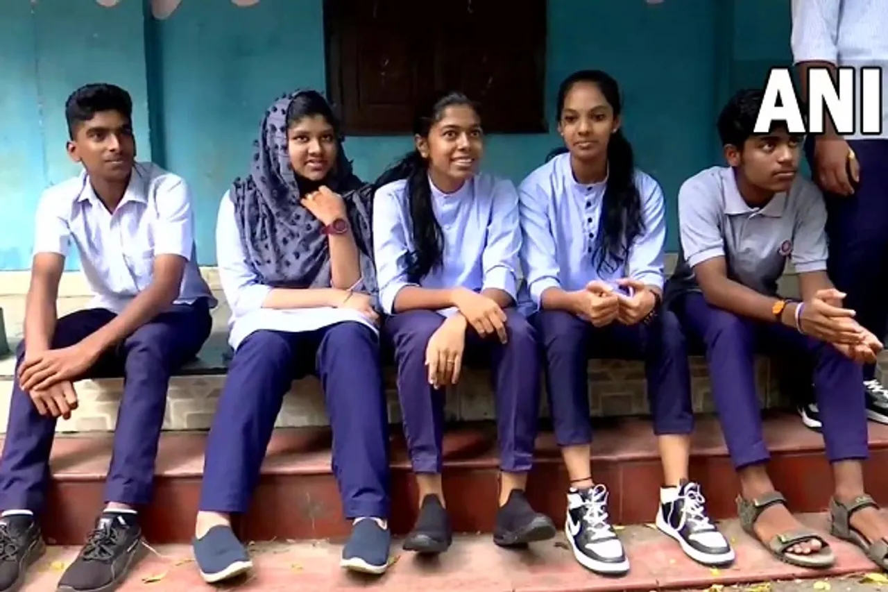 Kerala co-ed school twitter reacts