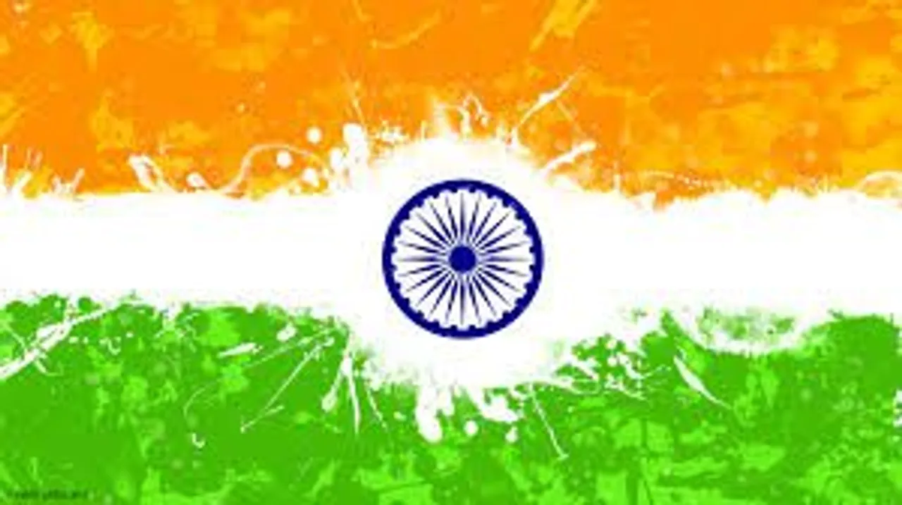 Women in Delhi play Republic Day themed golf   