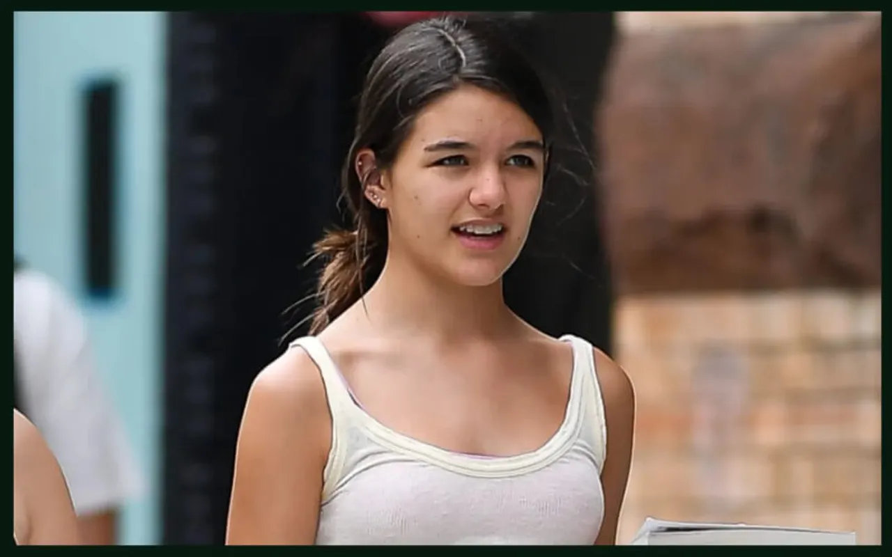 Suri Cruise debut