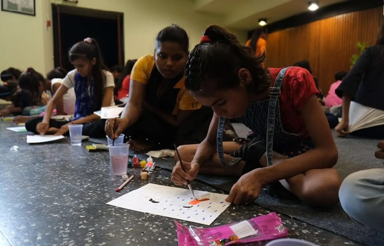 creating art with children