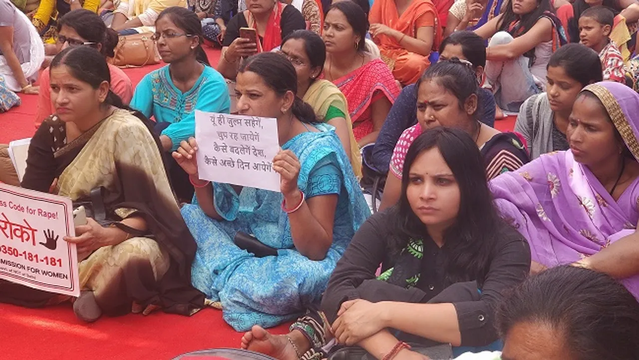 Rajasthan woman stabbed .three Chennai women raped knife-point
