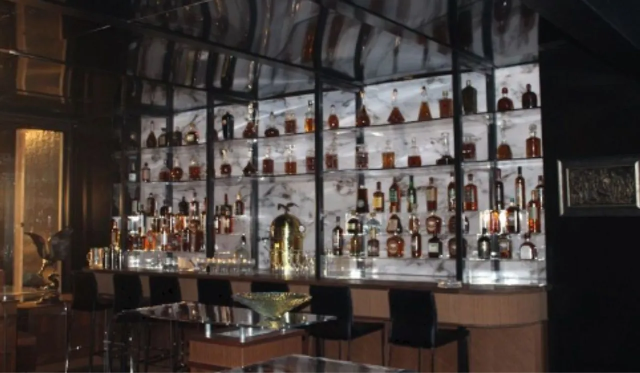 Pub Offers Drinks Based On Bra Size