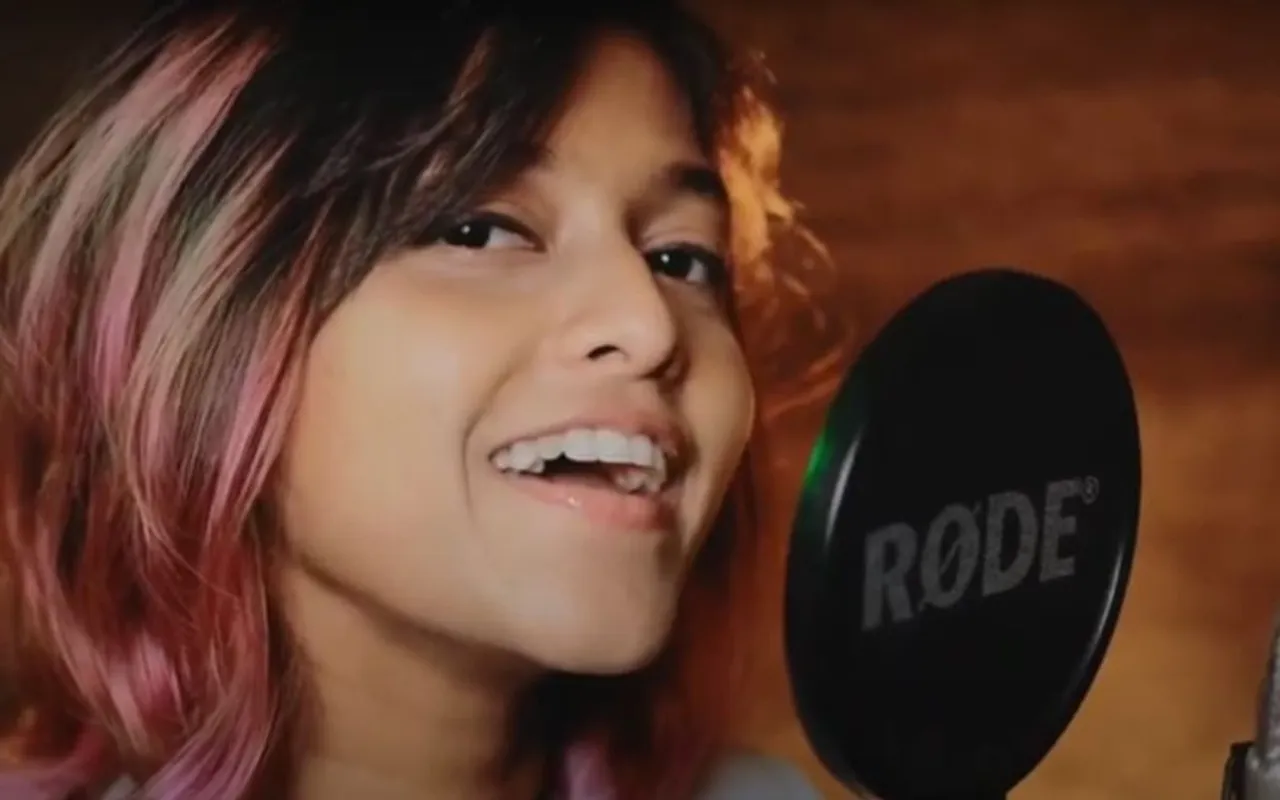 Yohani De Silva Manike Mange Hithe singer