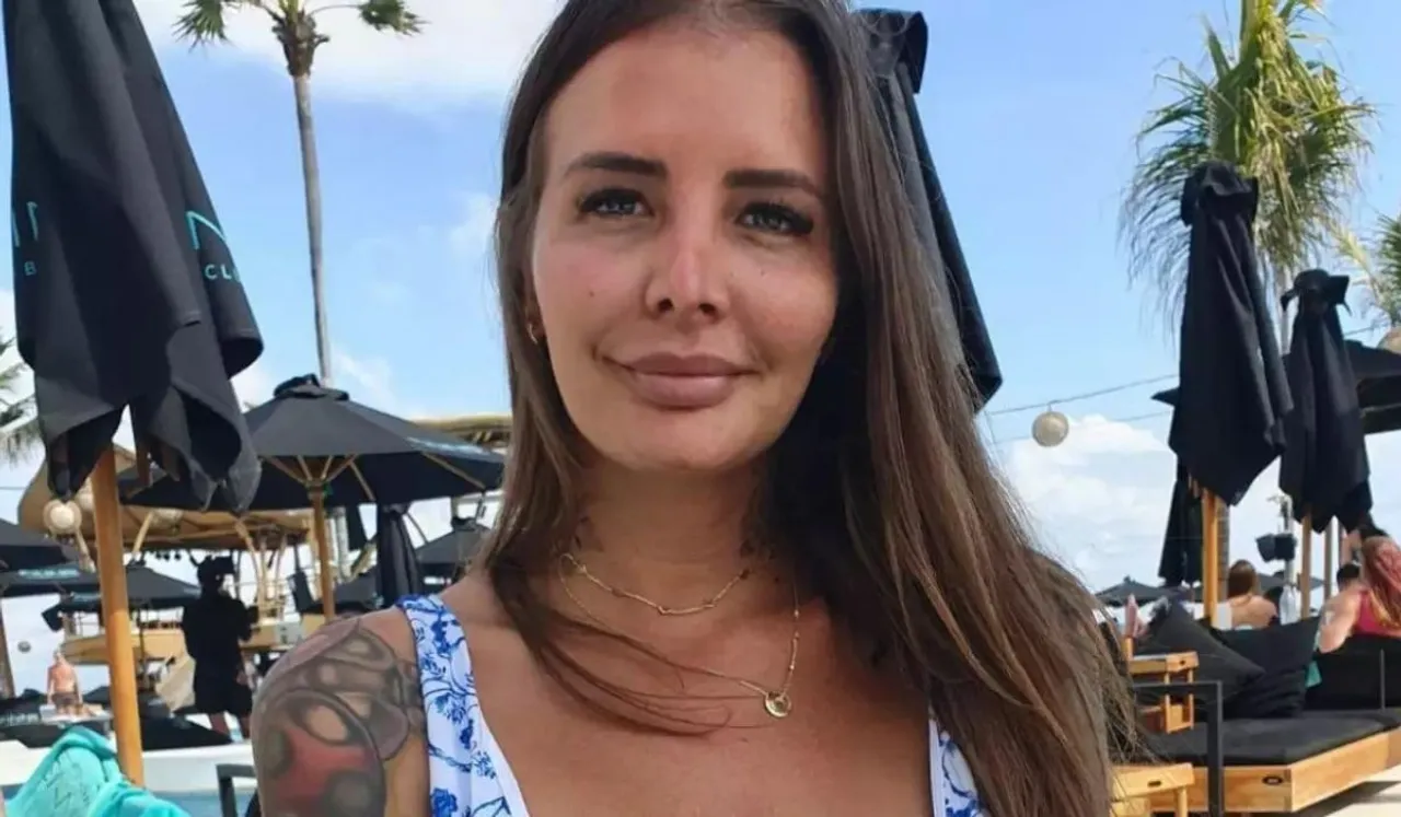Australian Woman With Two Vaginas, Trying For Third Baby