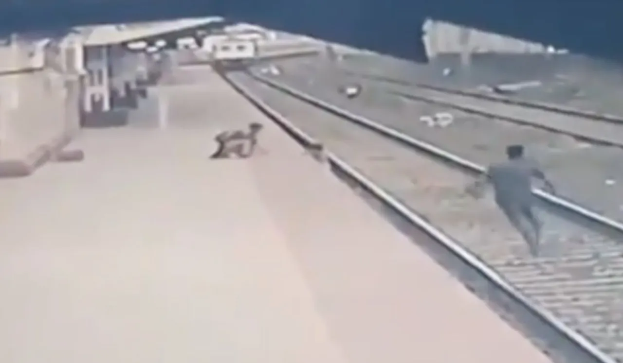 railway staff saves child