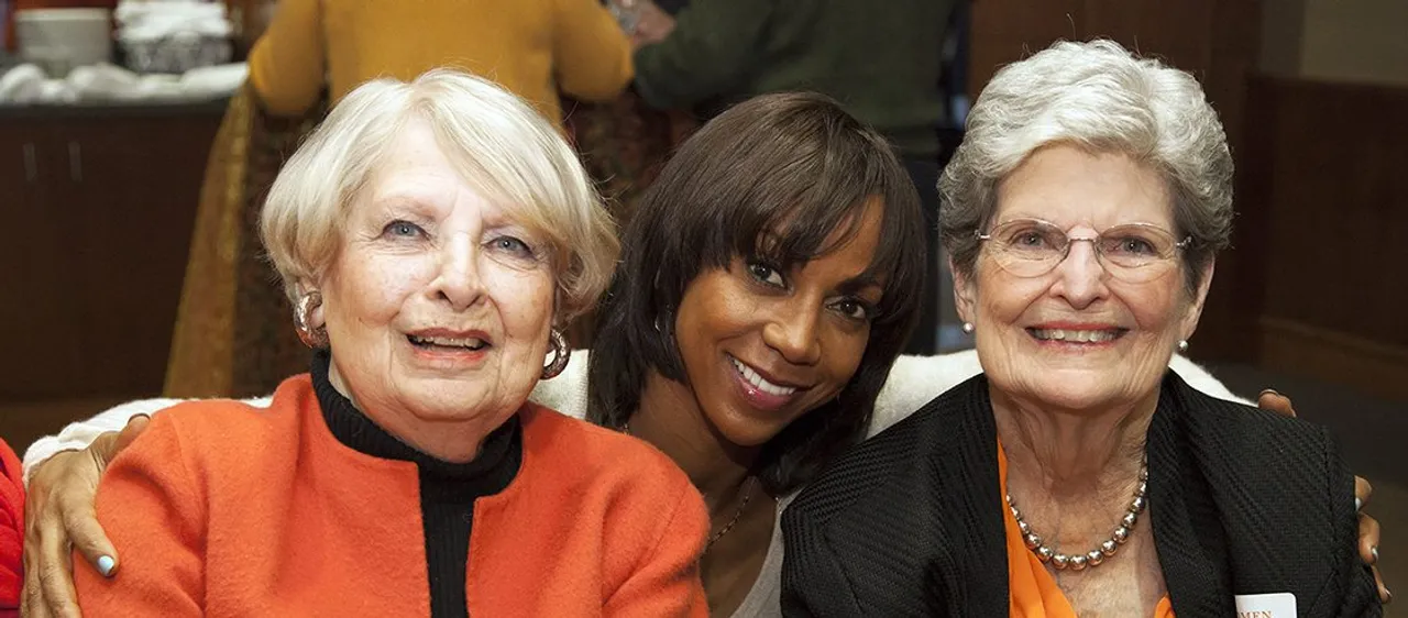 Women optimizing Philanthropic Investments   
