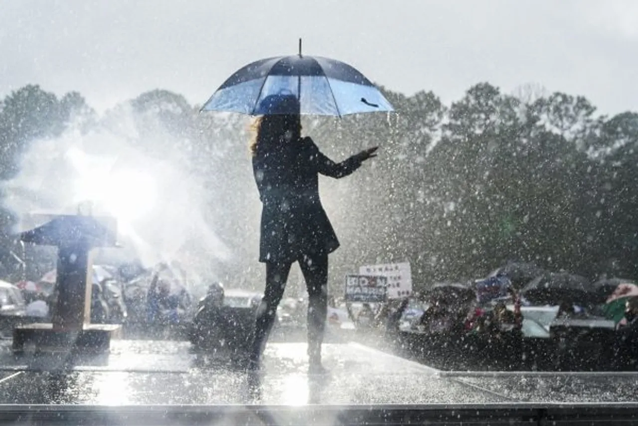 kamala harris dances