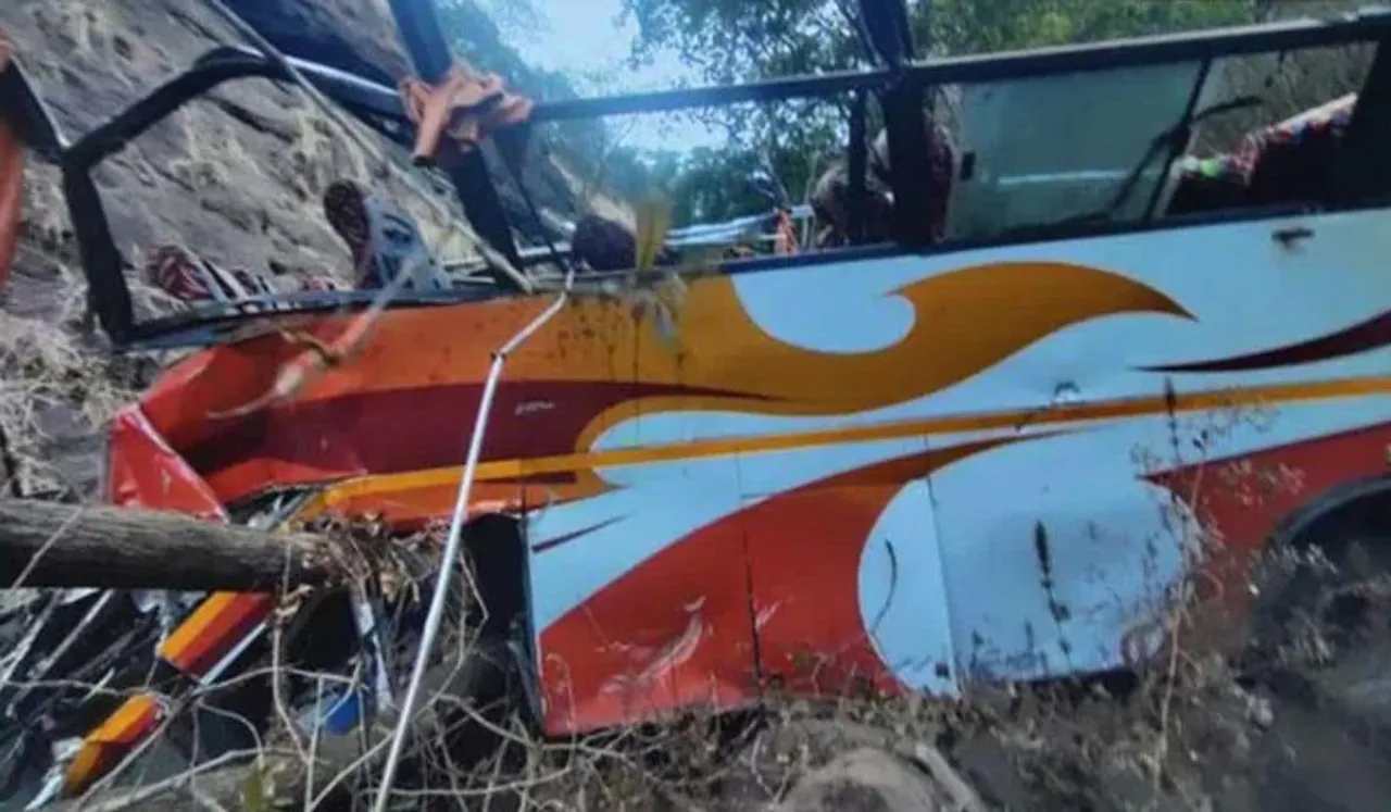 Pune-Mumbai Highway Bus Accident