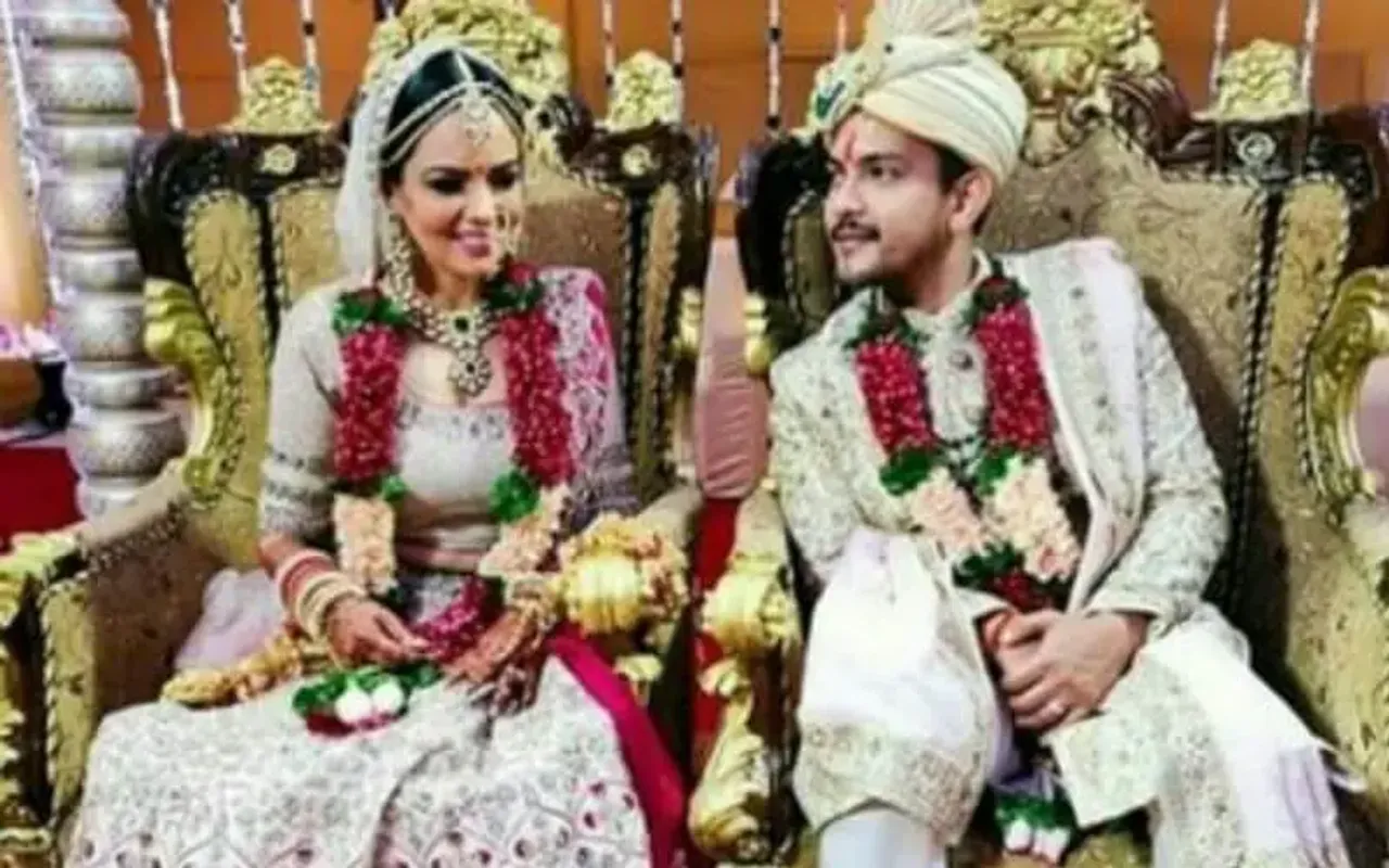 Aditya Narayan And Shweta Agarwal ,Aditya Narayan Shweta Agarwal, Aditya Narayan Shweta Agarwal
