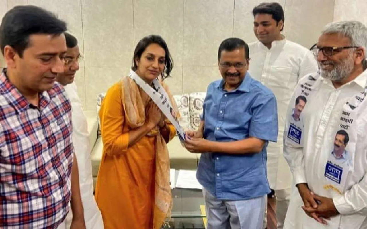 who is chitra sarwara