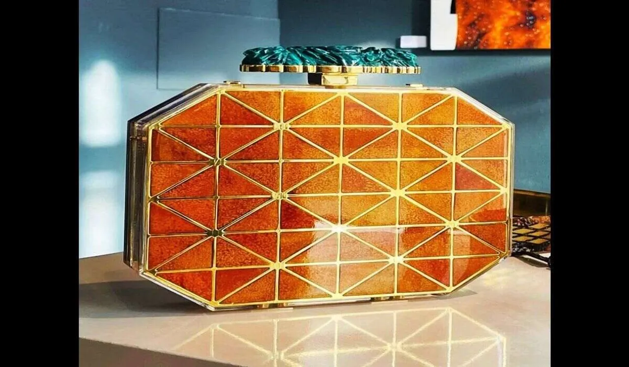 Bag Made From Orange Peels ,Omar Sartawi Makes Bag Out Of Orange Peel