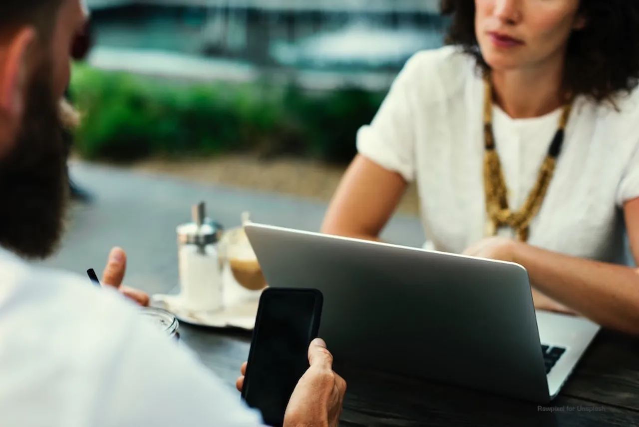 women entrepreneurs of india, entreprenuership by rawpixel on unsplash