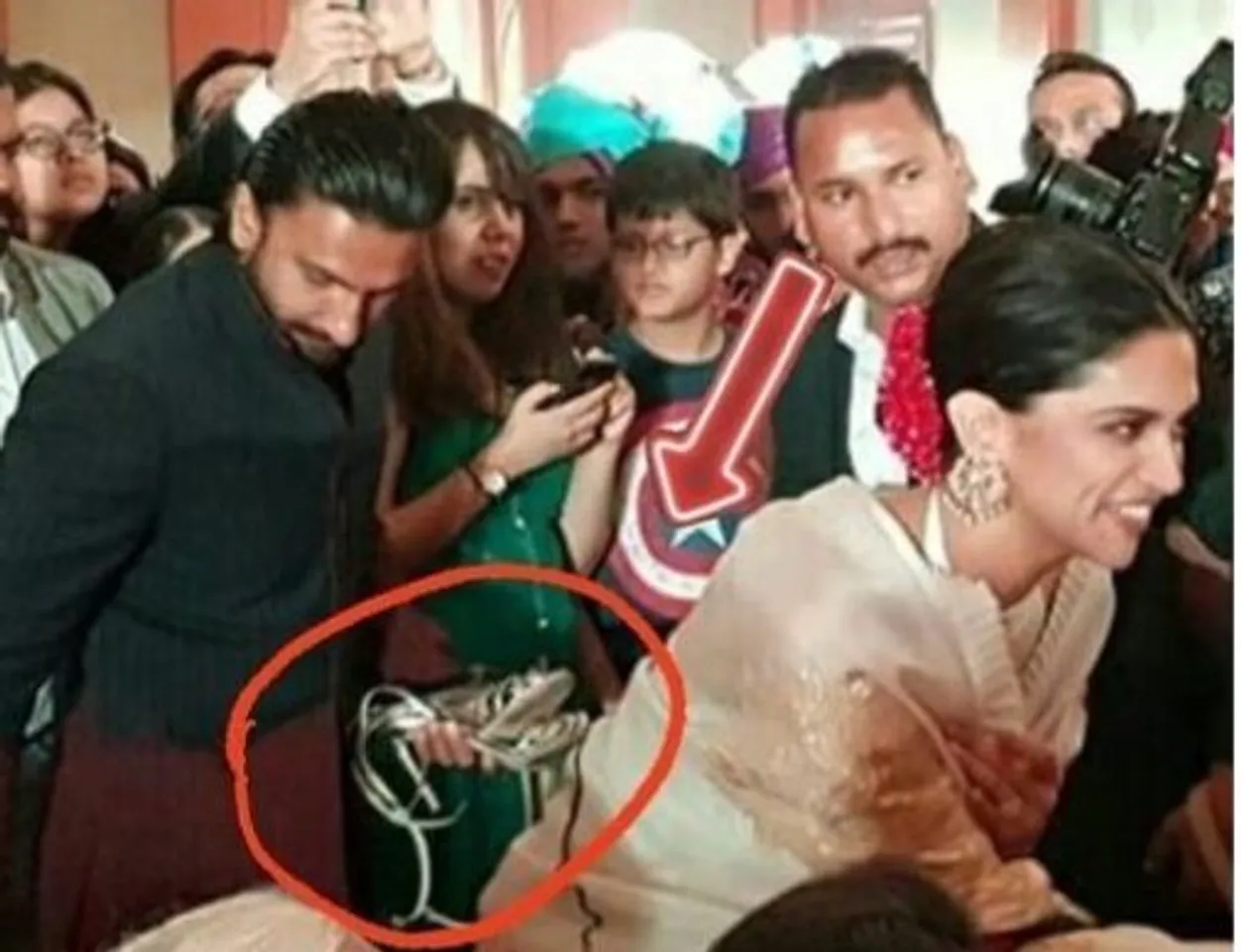 Ranveer carries wife's heels