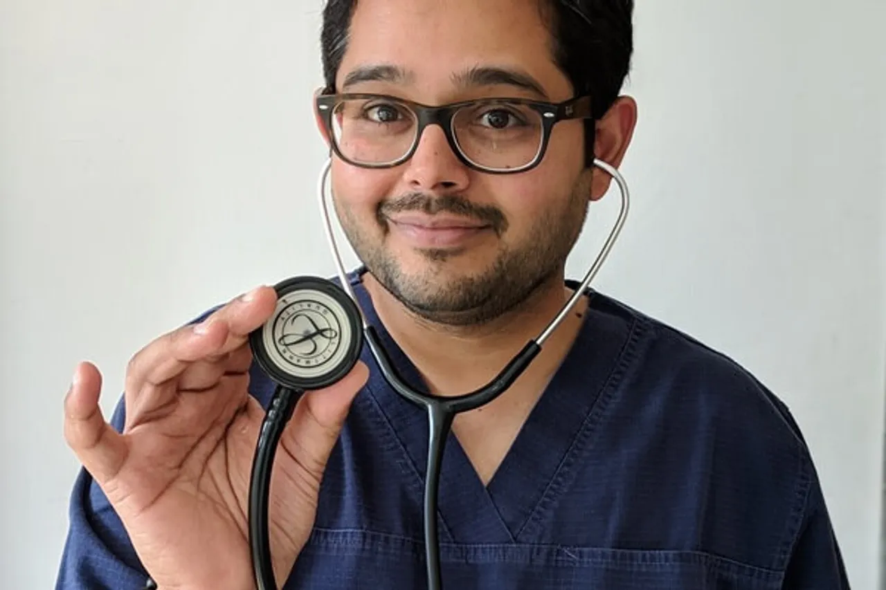 Dr Munjaal Kapadia