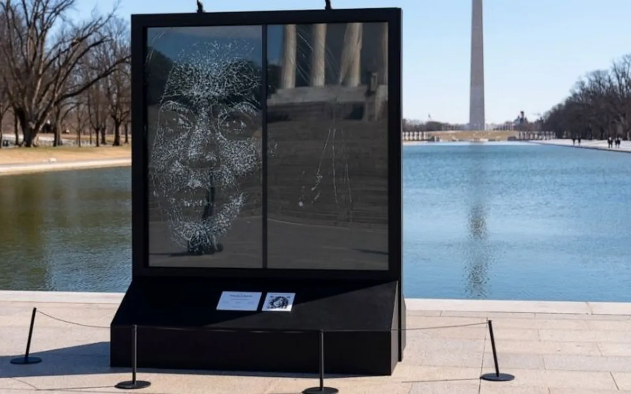 kamala harris glass portrait