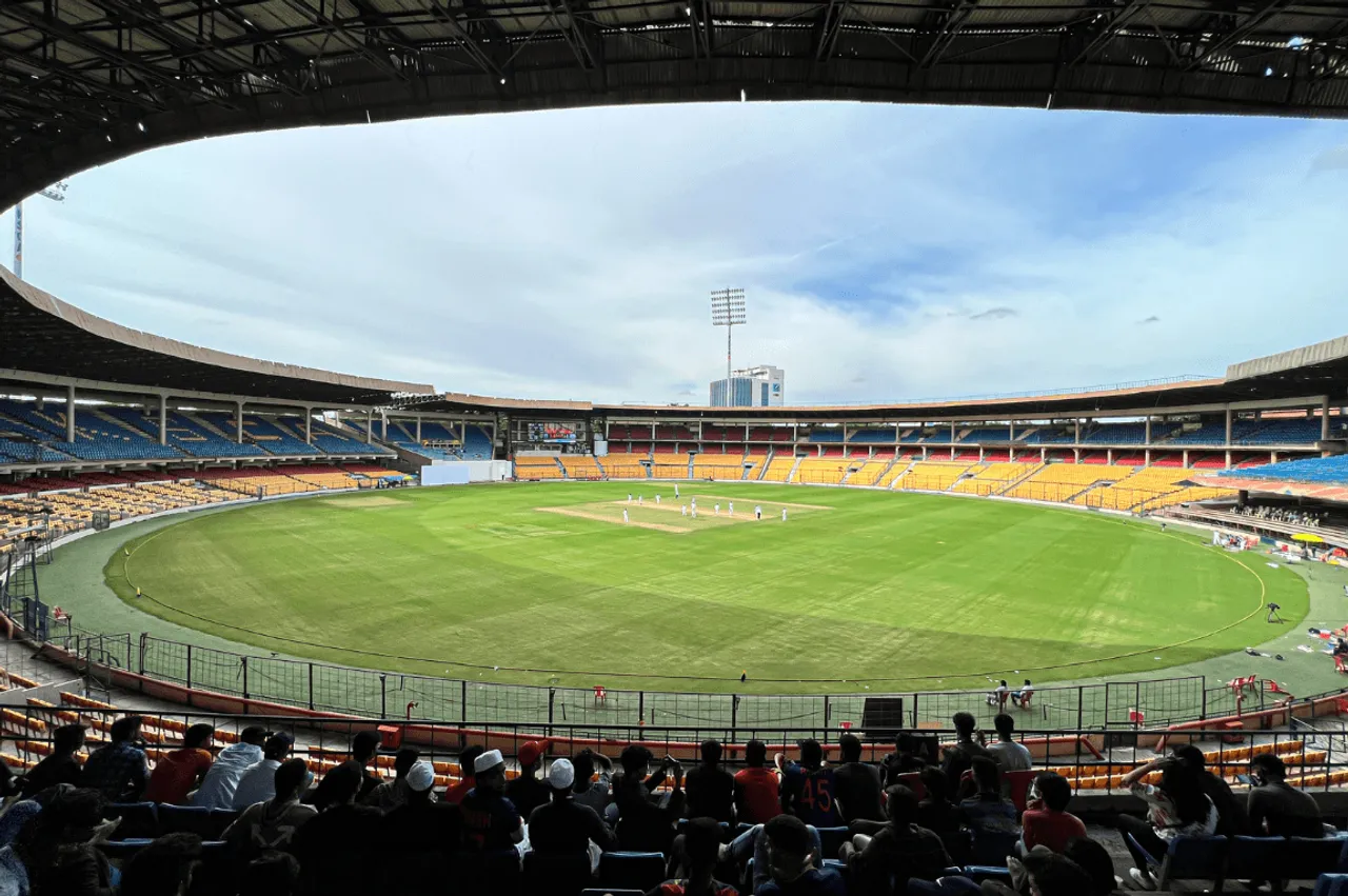 RCB vs PBKS Weather Report at M Chinnaswamy, Bengaluru
