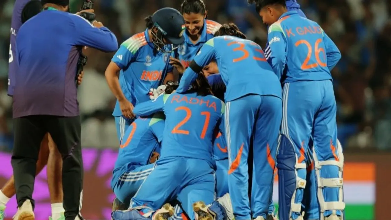 India-Women-Celebrating-On-Semifinal-Victory-784x441
