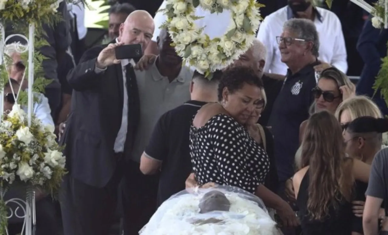 FIFA president Gianni Infantino spotted taking selfies in front of legendary player Pele's coffin