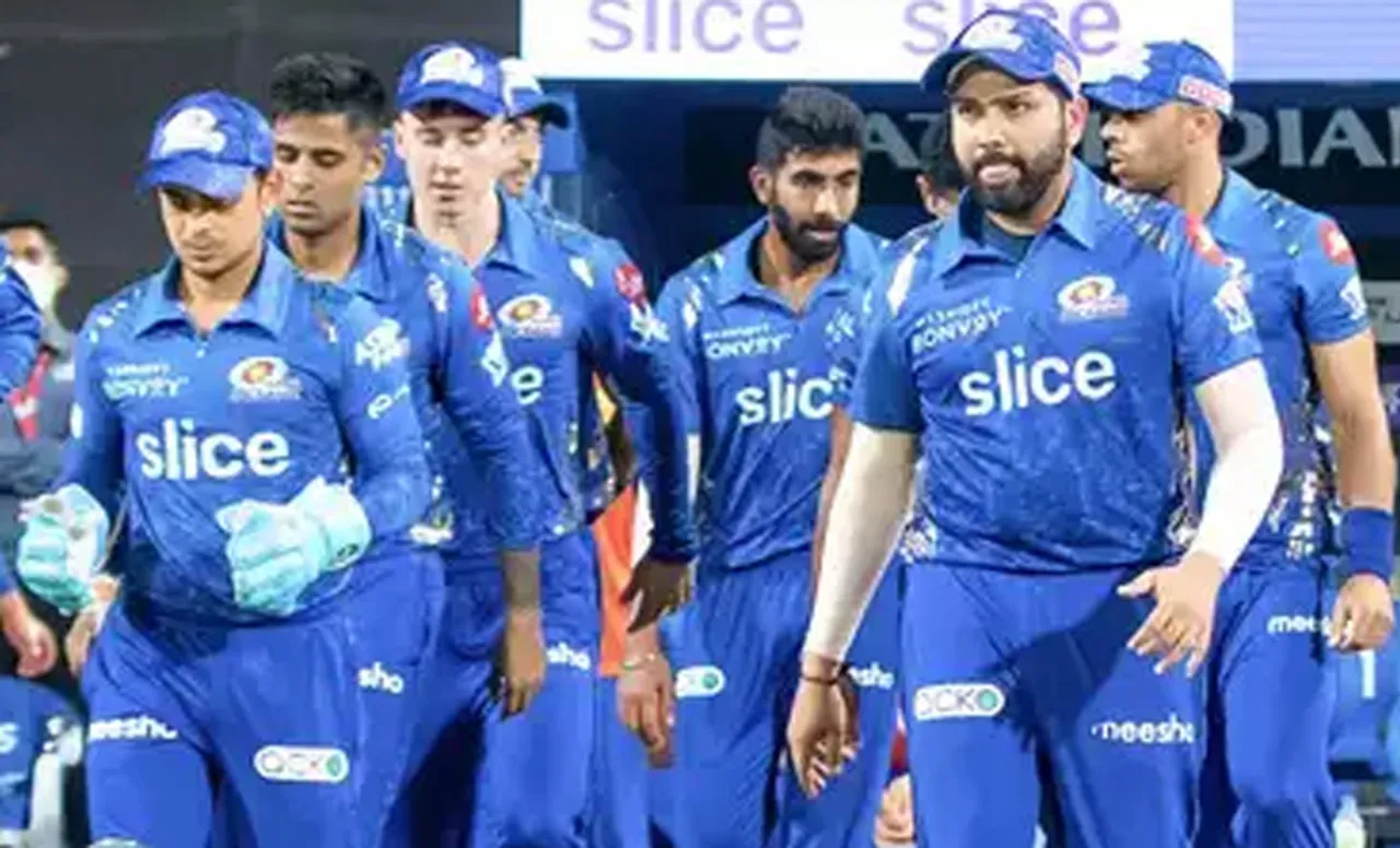 Mumbai and Bangalore to clash in campaign opener