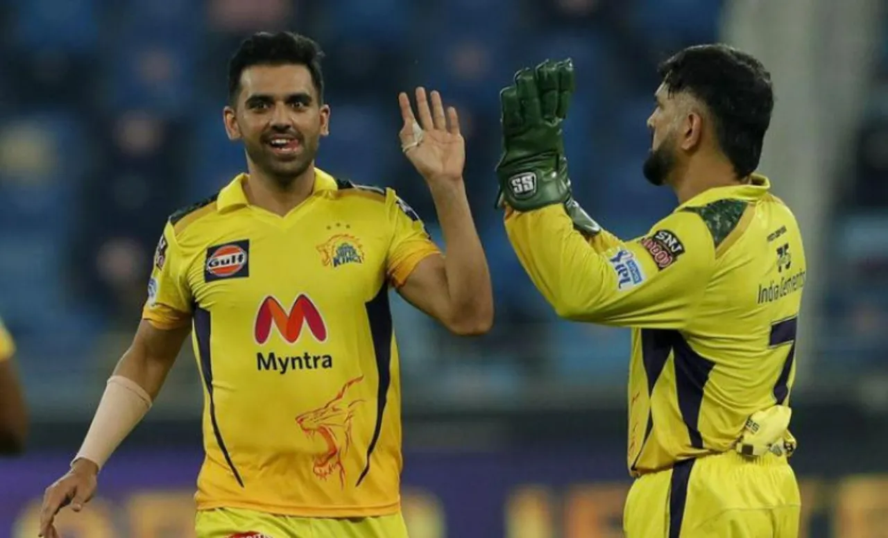 MS Dhoni with Deepak Chahar