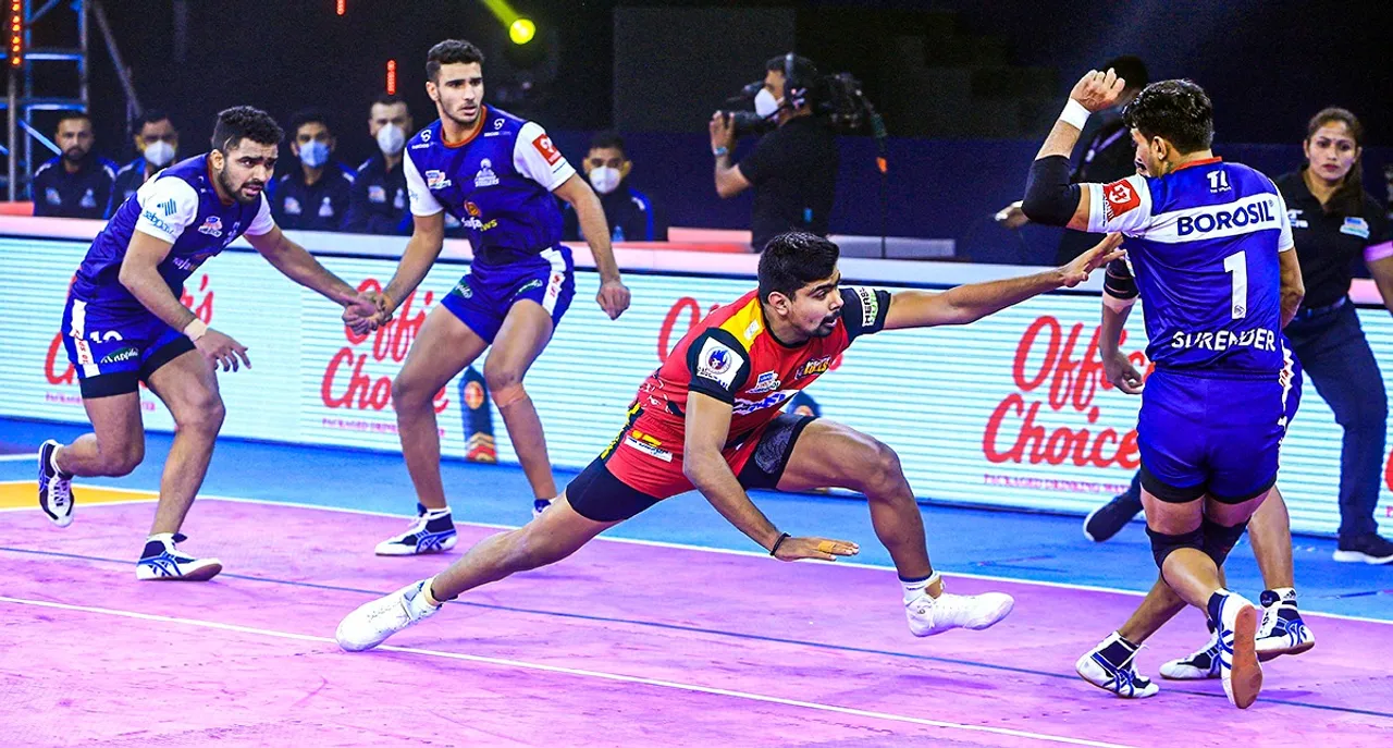 Pawan Sehrawat of Bengaluru Bulls in action (Photo Source: Twitter)
