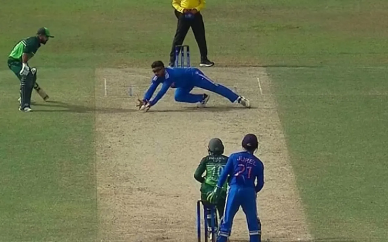 IND A vs PAK A Final : पाकिस्तान ए खिलाफ दो गेंदों में दो विकेट लेते ही रियान पराग सोशल मीडिया पर करने लगे ट्रेंड
