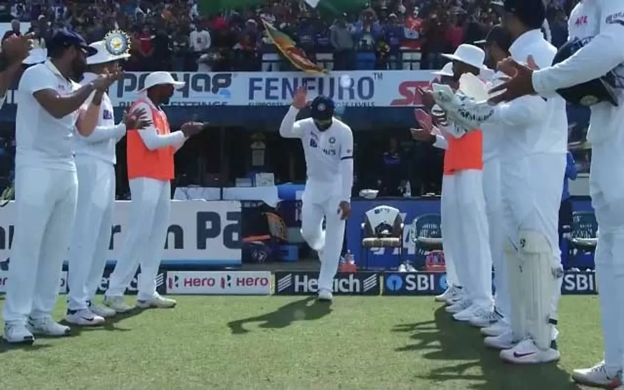 Virat Kohli guard of honour. (Photo source: Twitter)