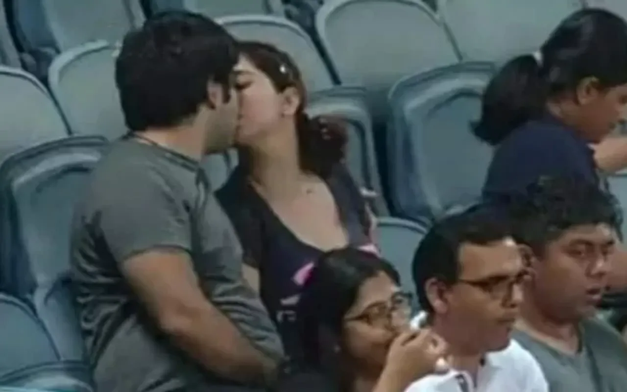 Couple. (Photo Source: Twitter)