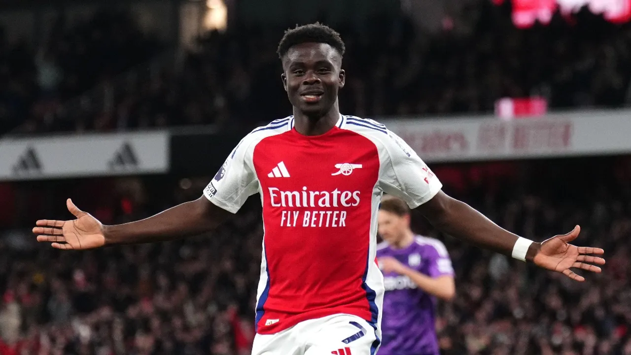 Bukayo Saka Returns with a Bang as Arsenal Defeat Fulham