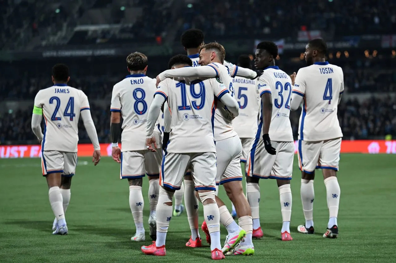 Chelsea Stroll to Semi-Final Victory in Stockholm, One Step from History