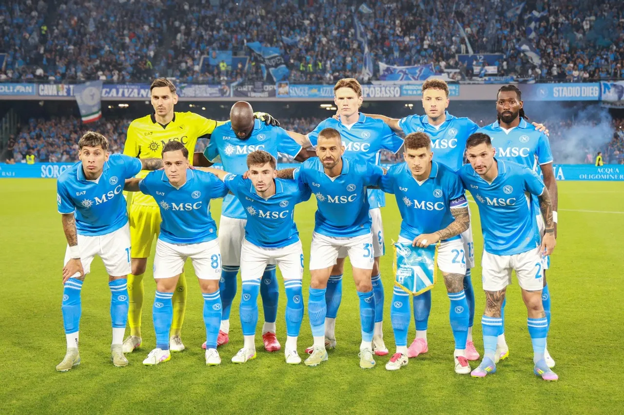 napoli-v-cagliari-serie-a-6-1