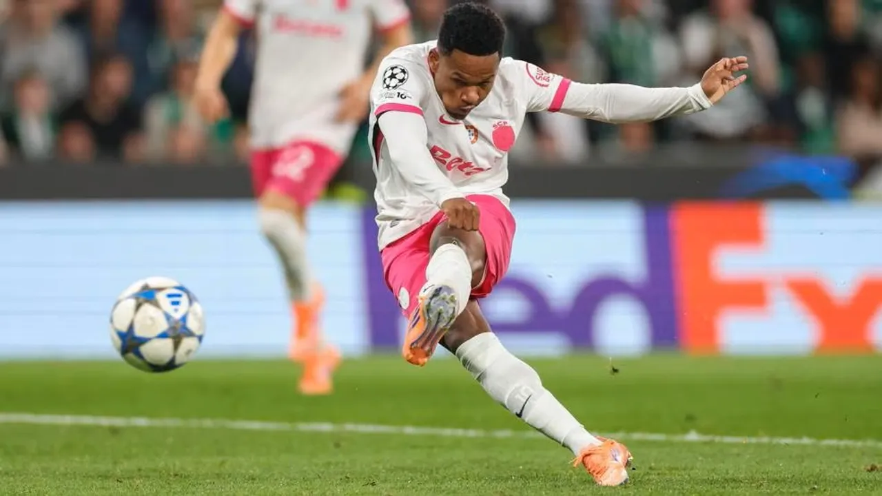 topshot-fbl-eur-c1-sporting-marseille
