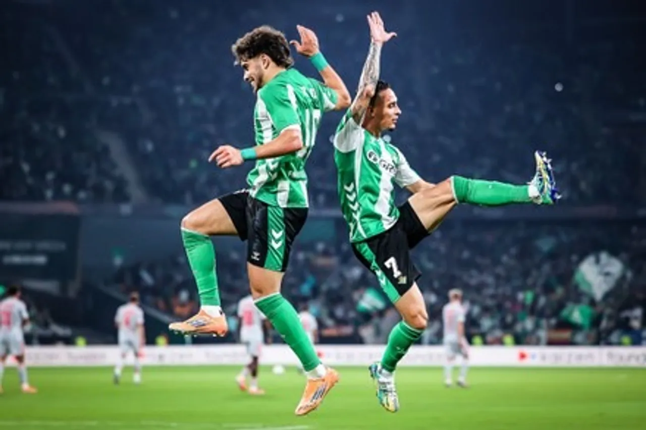 abde-ezzalzouli-real-betis-balompie-celebrate-his-440nw-15713790a