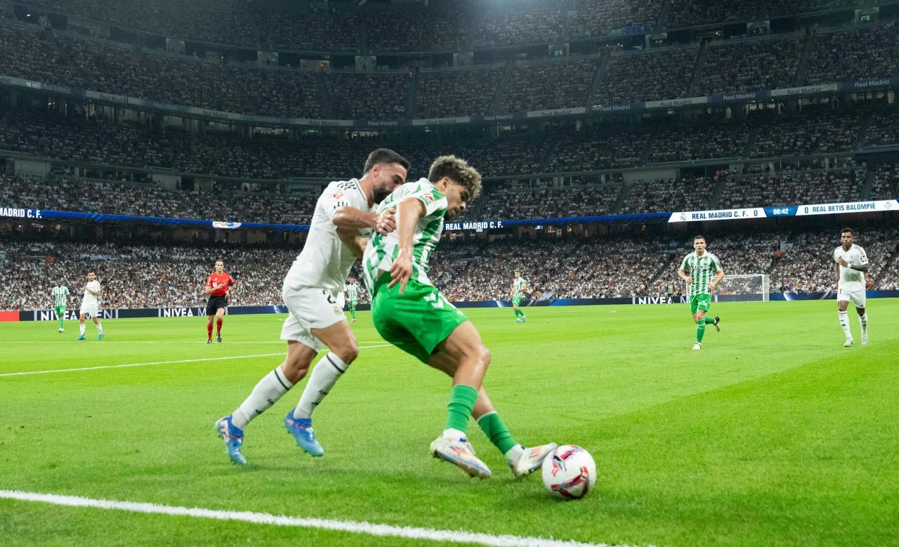 GWavnz0XoAARvi--scaled-e1764605736522