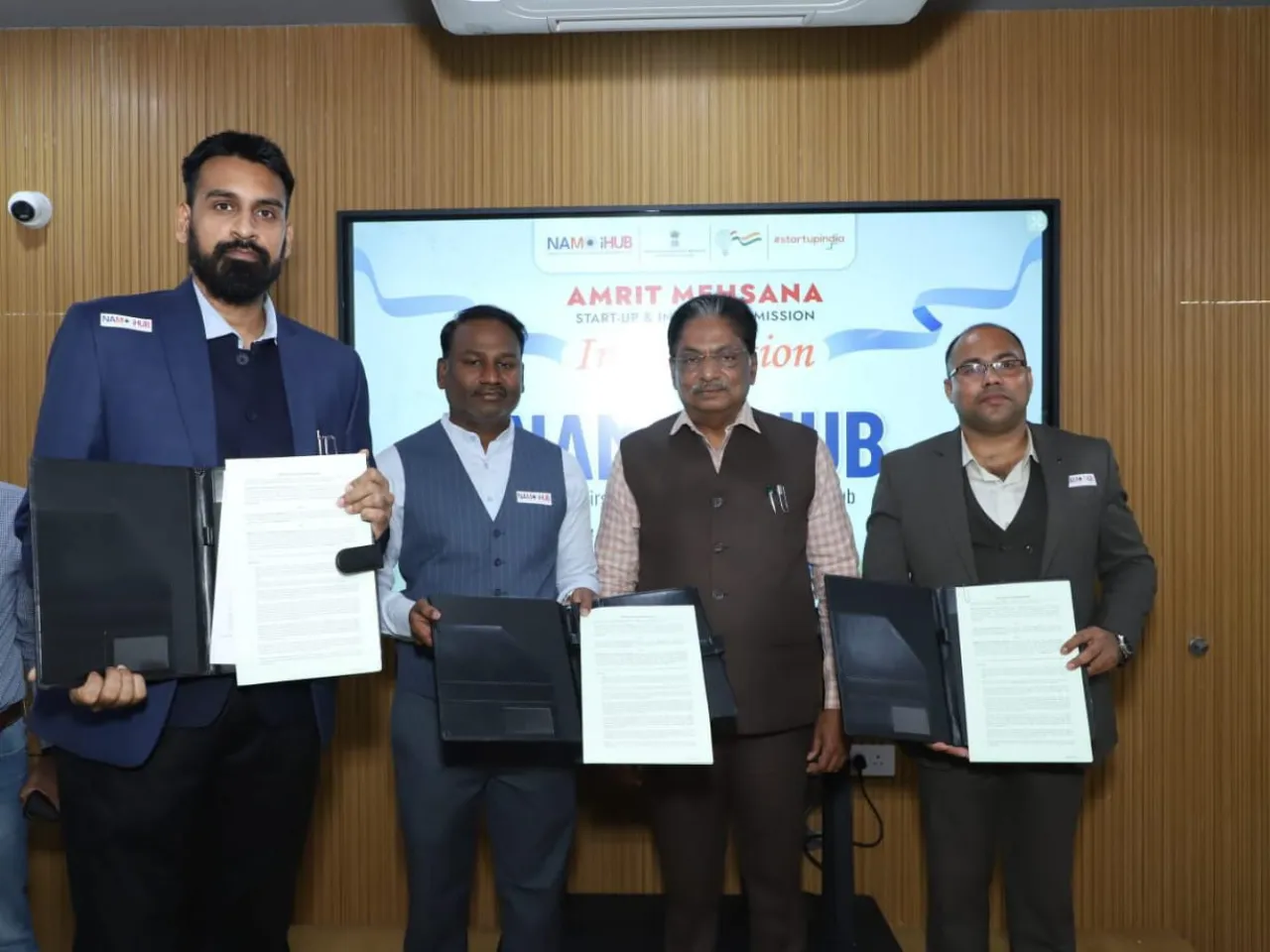 Medhavi Skills University, NSDC, and Amrit Mehsana Start-up Innovation Mission Launch NaMo iHUB, India's First District Startup & Innovation Hub to Boost Employment.jpg