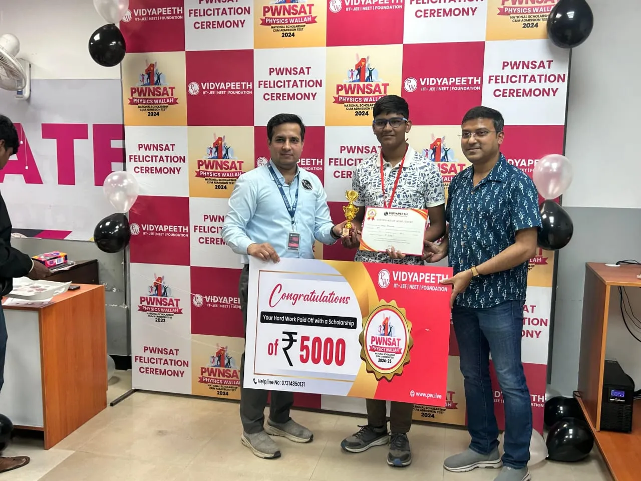 PhysicsWallah Supports JEE, NEET Aspirants with Scholarships