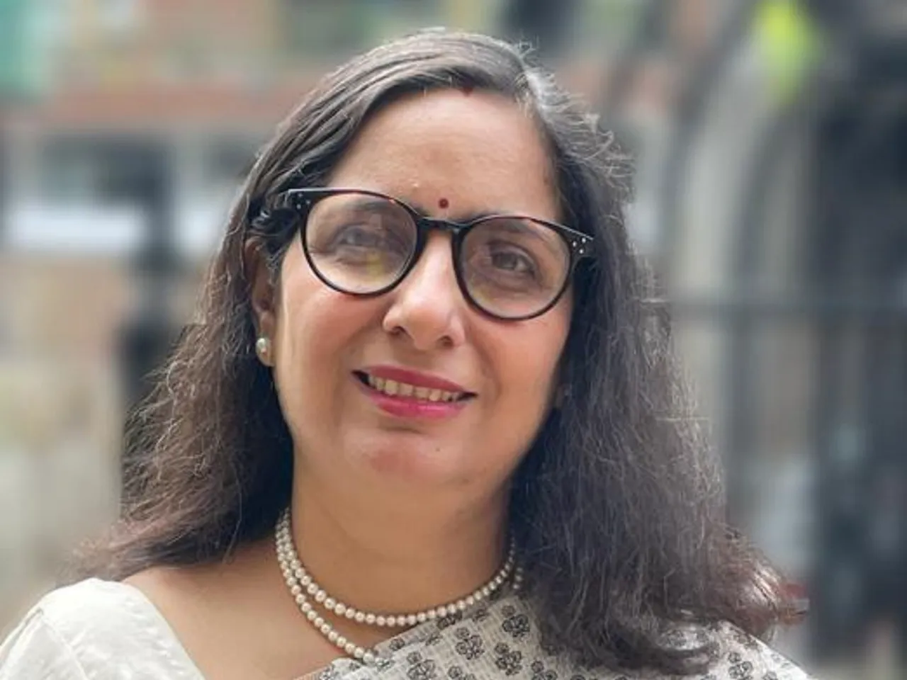 Ms. Sonali Chowdhry - CEO - Officenet.jpeg