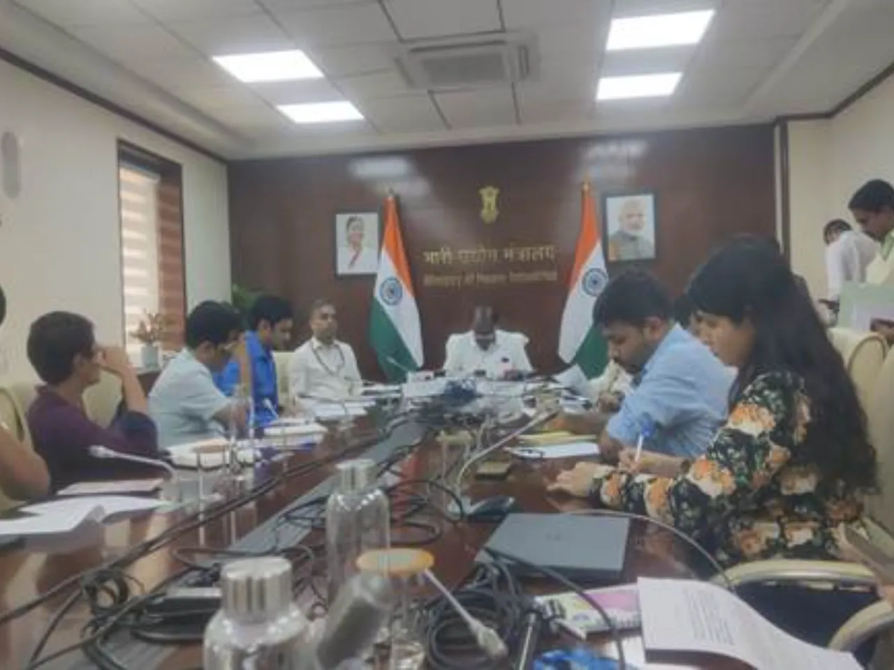 Govt Launches Scheme to Boost Electric Passenger Car Production