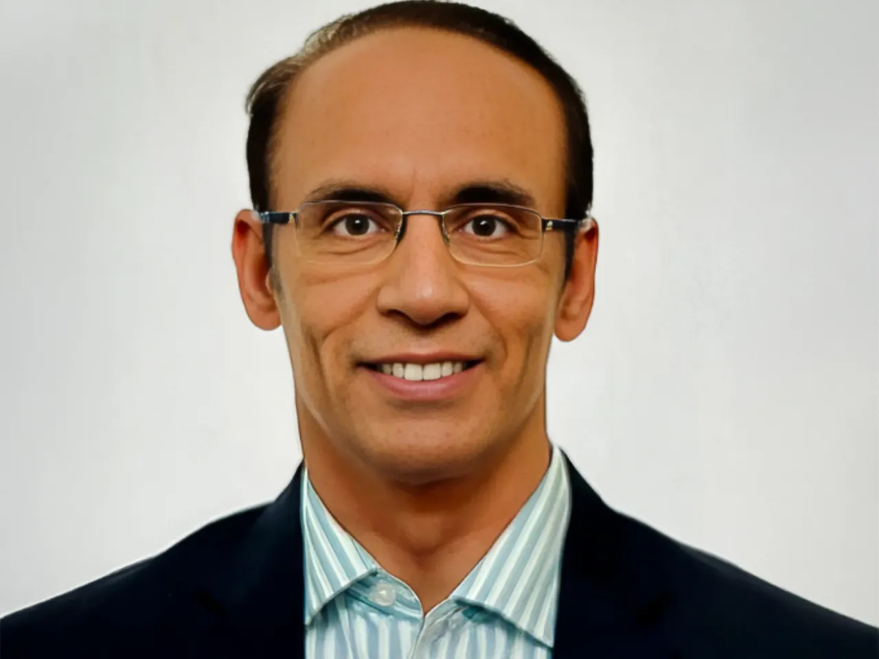 Mahender Chhabra_CFO_Tenneco India.jpg