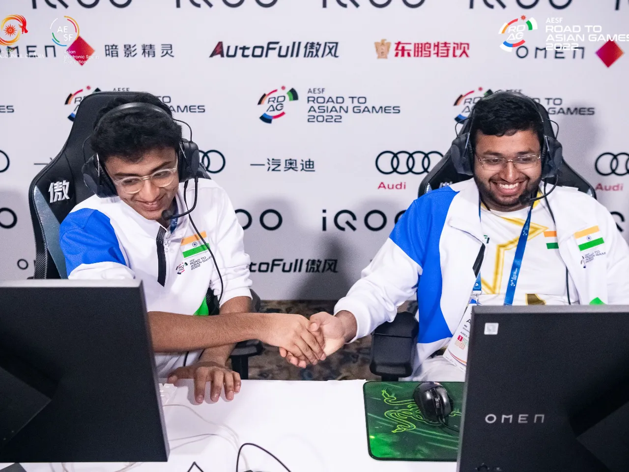 From left to right - Akshaj Shenoy and Mihir Ranjan in action at the seeding event for Asian.jpg