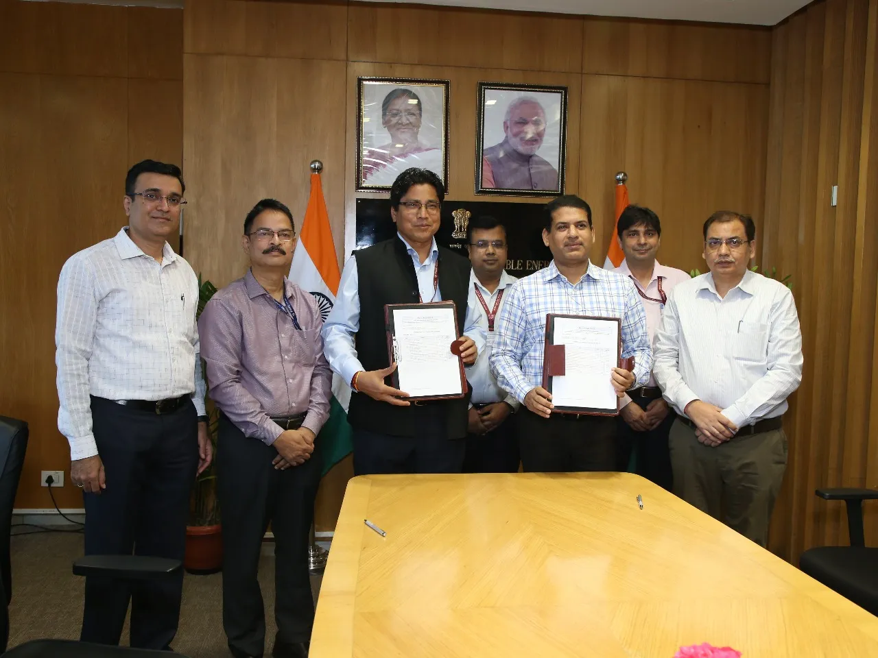 IREDA Sets ₹8,200 Cr Revenue Target for FY26