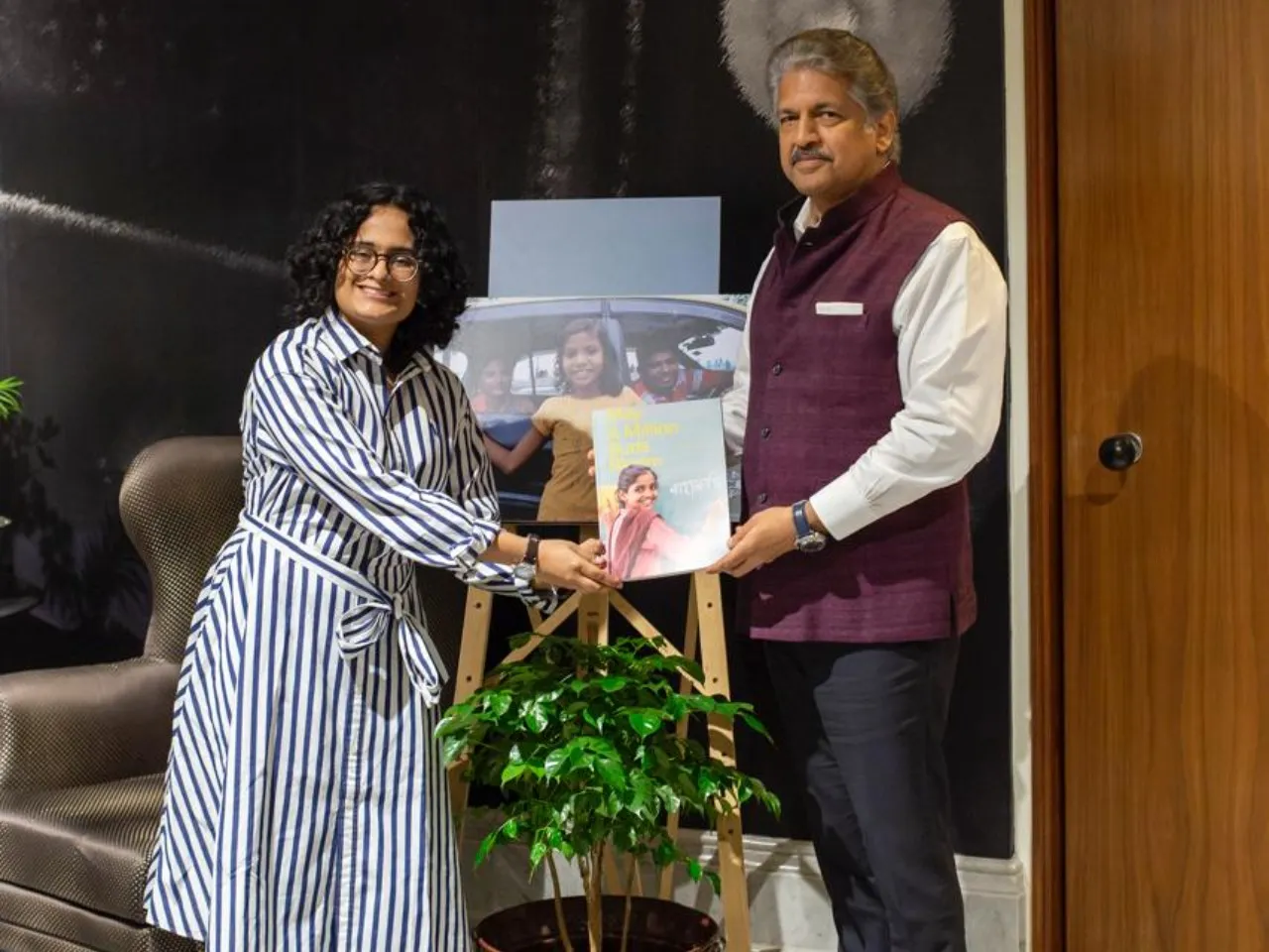 Mr. Anand Mahindra unveils the coffee table book ‘May A Million Buds Bloom’, authored by Nitya Manoj Kumar