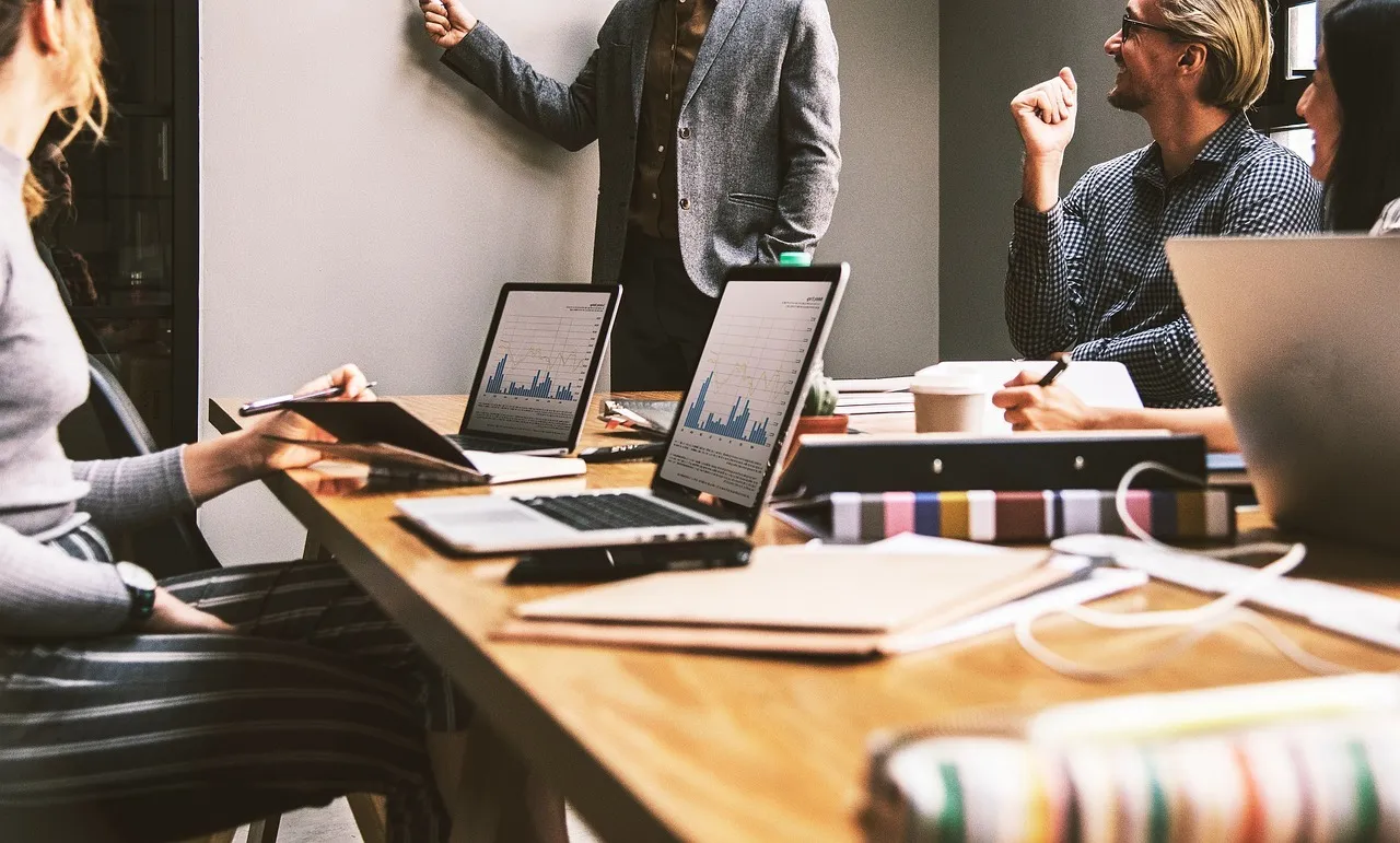 5 Ways an eCommerce Platform Can Help a B2B Company