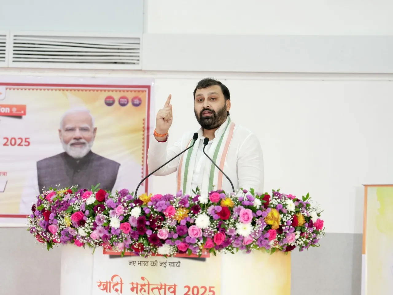 Khadi Mahotsav 2025 Promotes Har Ghar Swadeshi Nationwide