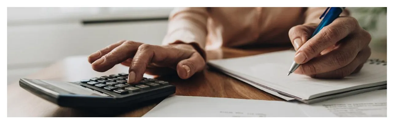 How the power of compounding calculator helps you stay invested during market volatility
