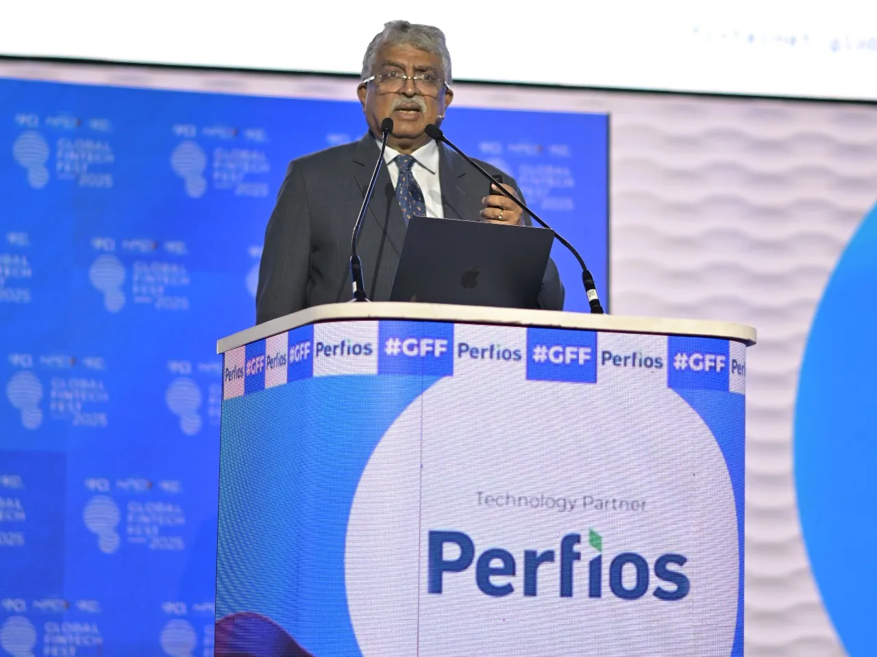 Shri Nandan Nilekani 1