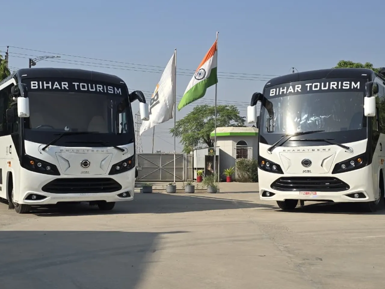 JCBL Delivers Caravans To Bihar Tourism For New Travel Routes