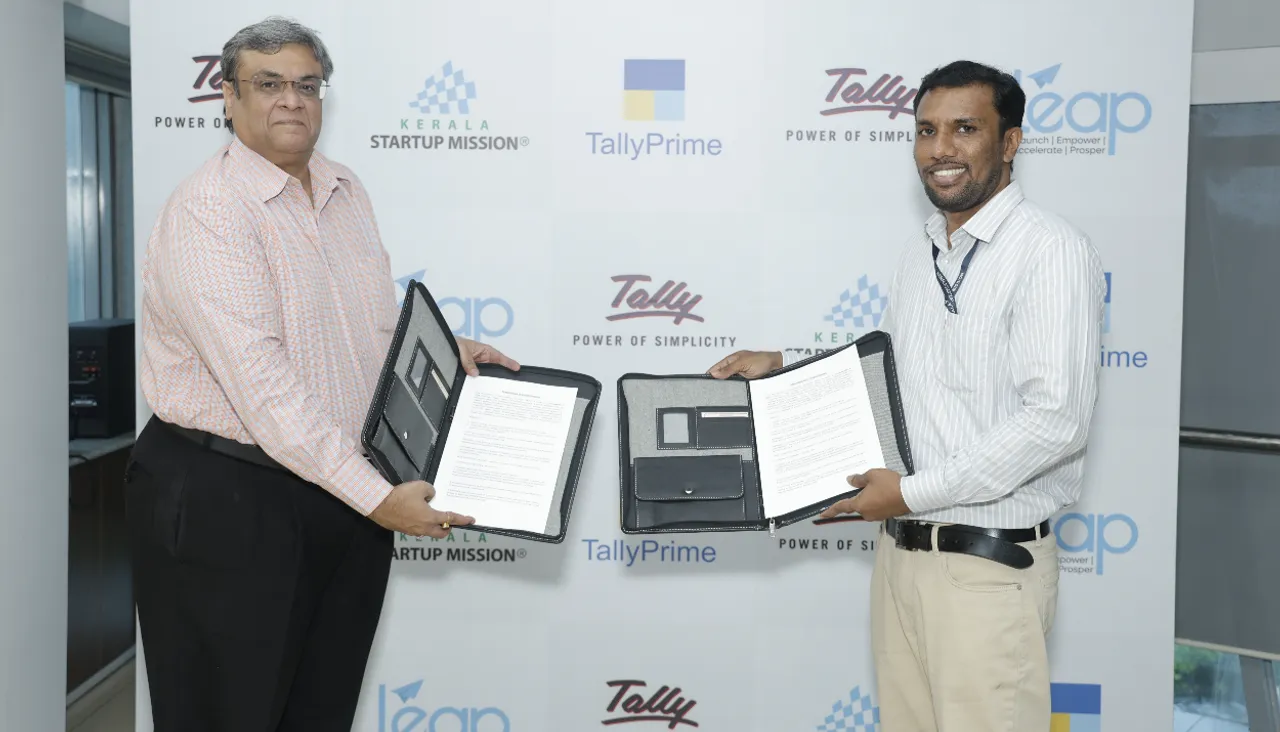 Tally and KSUM representatives at the MoU signing ceremony.JPG