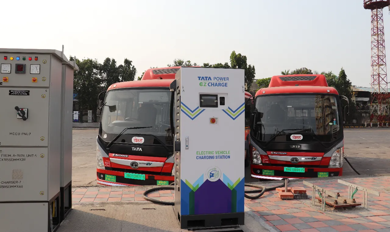 Tata Power e-bus charging.JPG